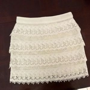AMERICAN EAGLE MINI LACE SKIRT